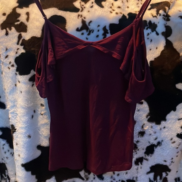 maroon tank top - Picture 2 of 3